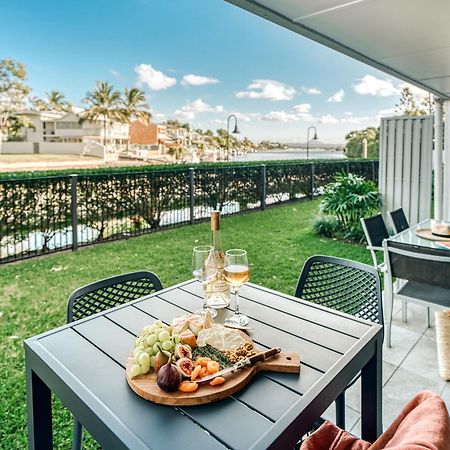 Jacaranda Noosa Aparthotel Buitenkant foto